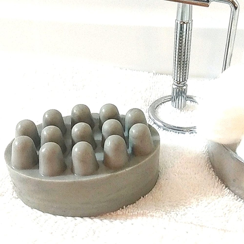 HANDCRAFTED CLAY & OATMEAL ARTISAN MASSAGE BAR HANDMADE BATH SOAP BAR 4.5oz. NWT